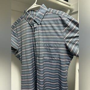 Mizzen + Main short sleeve button down shirt